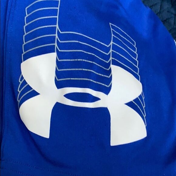 Boy’s Under Armour Heat Gear Shorts YXS Royal Blue - Picture 3 of 4